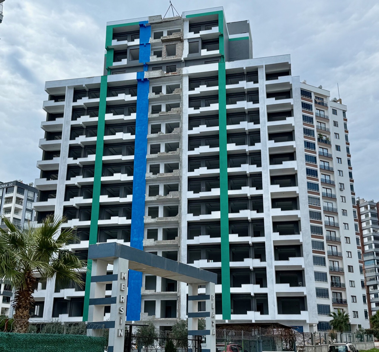 New 2+1 complex in Mezitli, Mersin - EAZU21