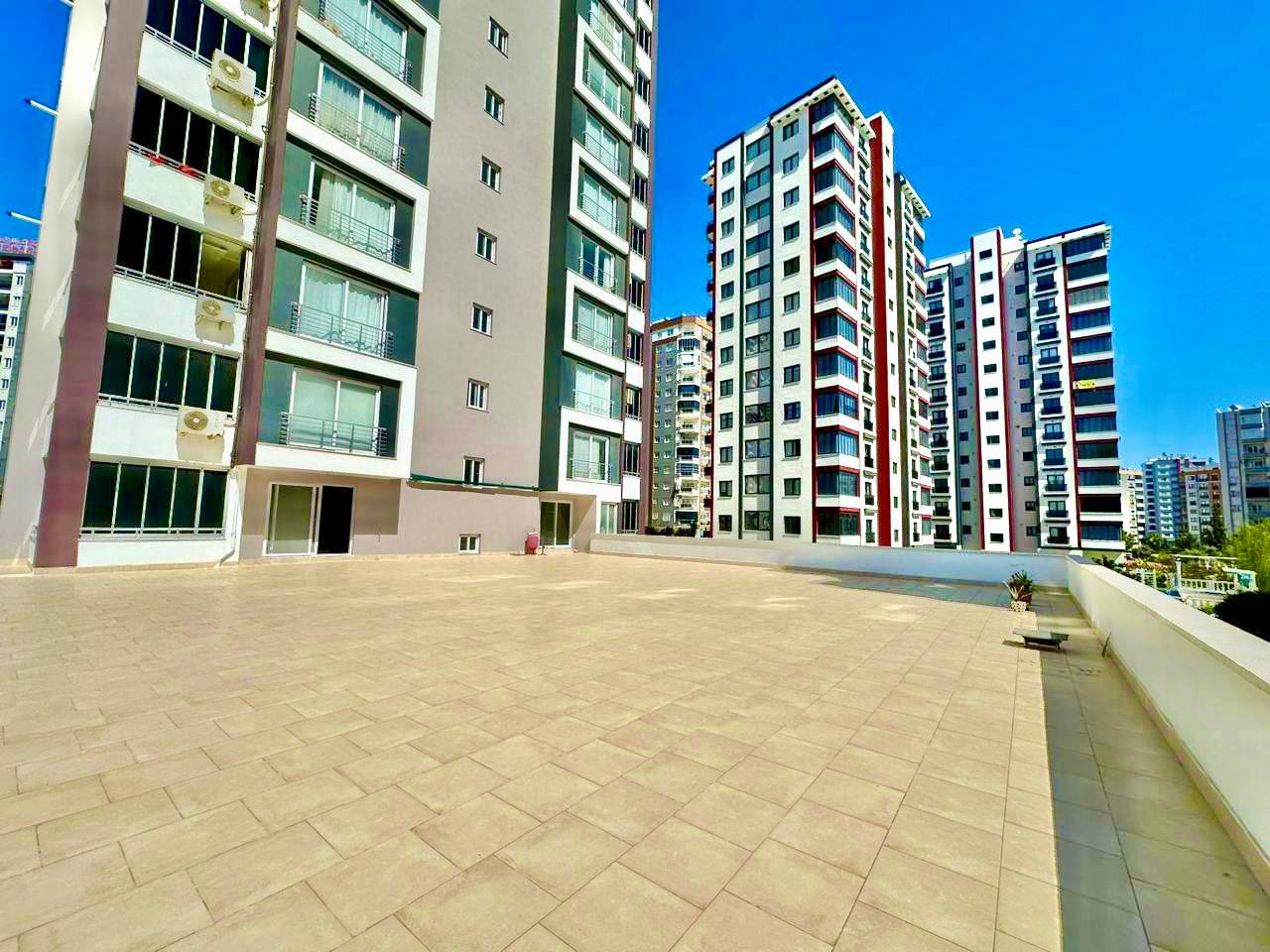 Квартира 2+1 с огромной террасой и отдельной кухней, Мезитли, Мерсин - ATMEZ22