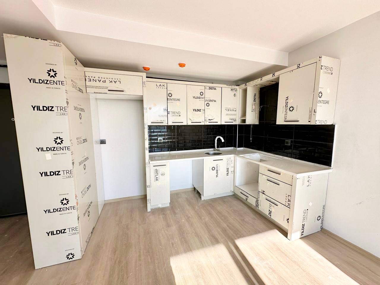 Квартира 2+1 в новом доме в Турции, Мерсин, Тедже - As66021iv