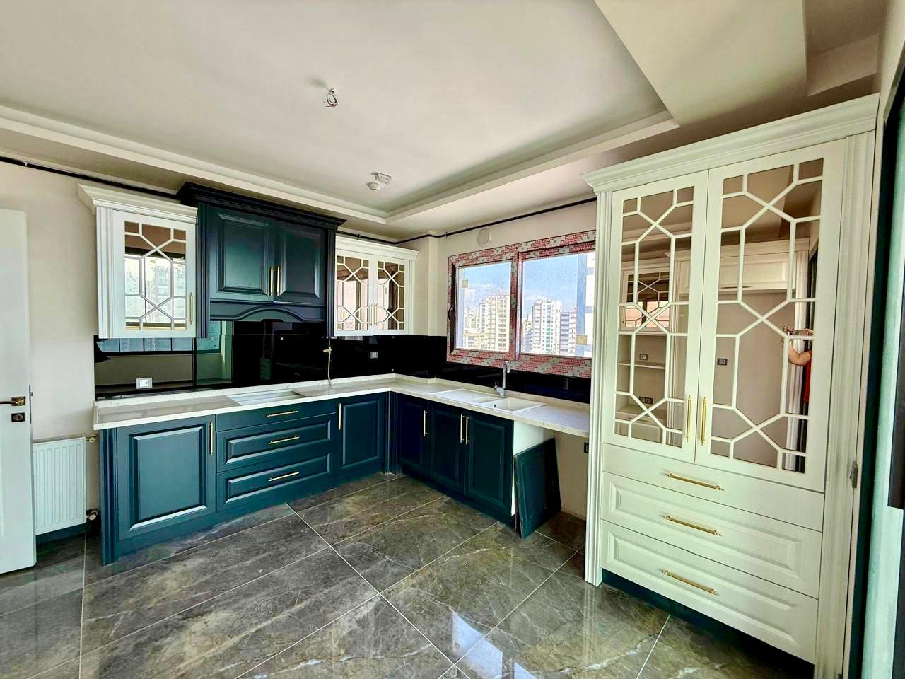 Большая квартира 5+1 в Мезитли, Мерсин - Asft5110v