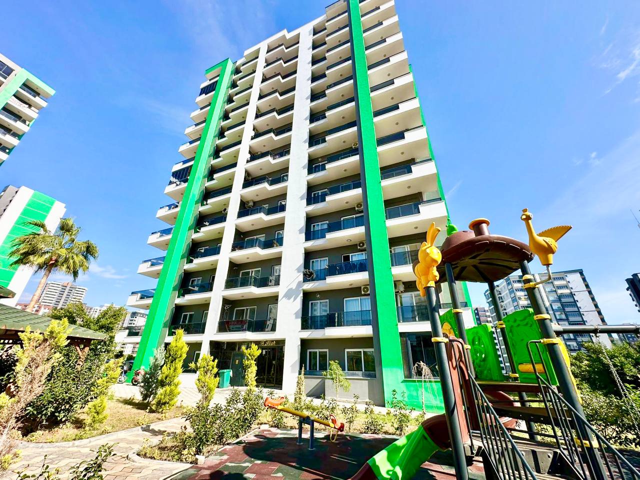 Complex in Mersin, Mezitli with a pool. 1+1 apartments - EPr0011