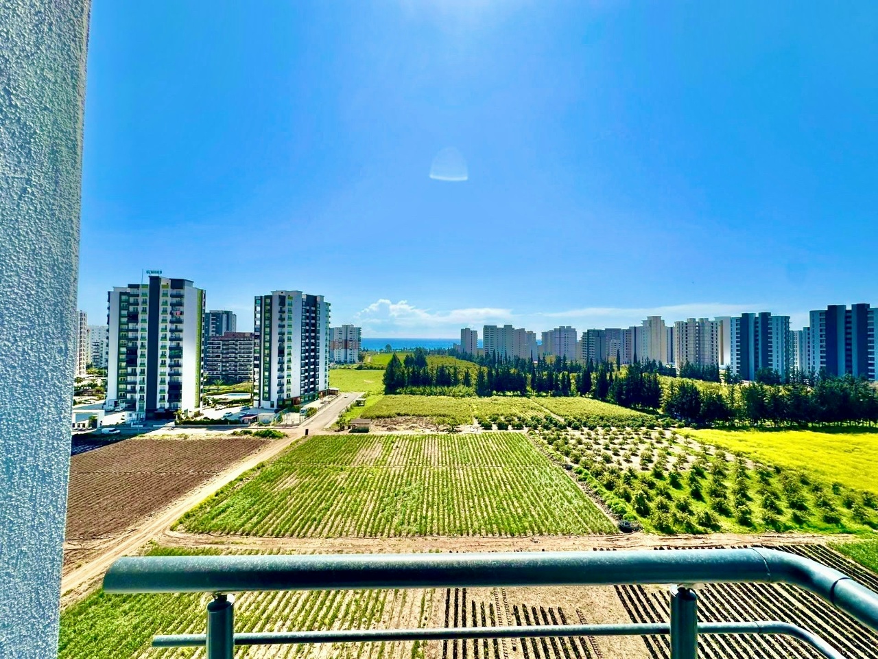 Квартира 2+1 в новом комплексе с видом на море в Тедже, Мерсин - IBR002139