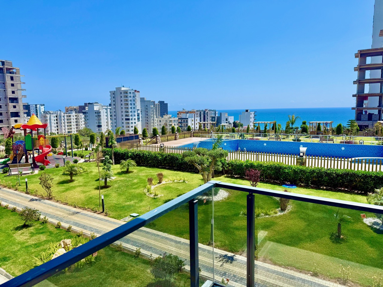 Apartment 2+1 in einem Elite-Komplex mit Panoramablick auf das Meer Ayas, Mersin - Ft75165v
