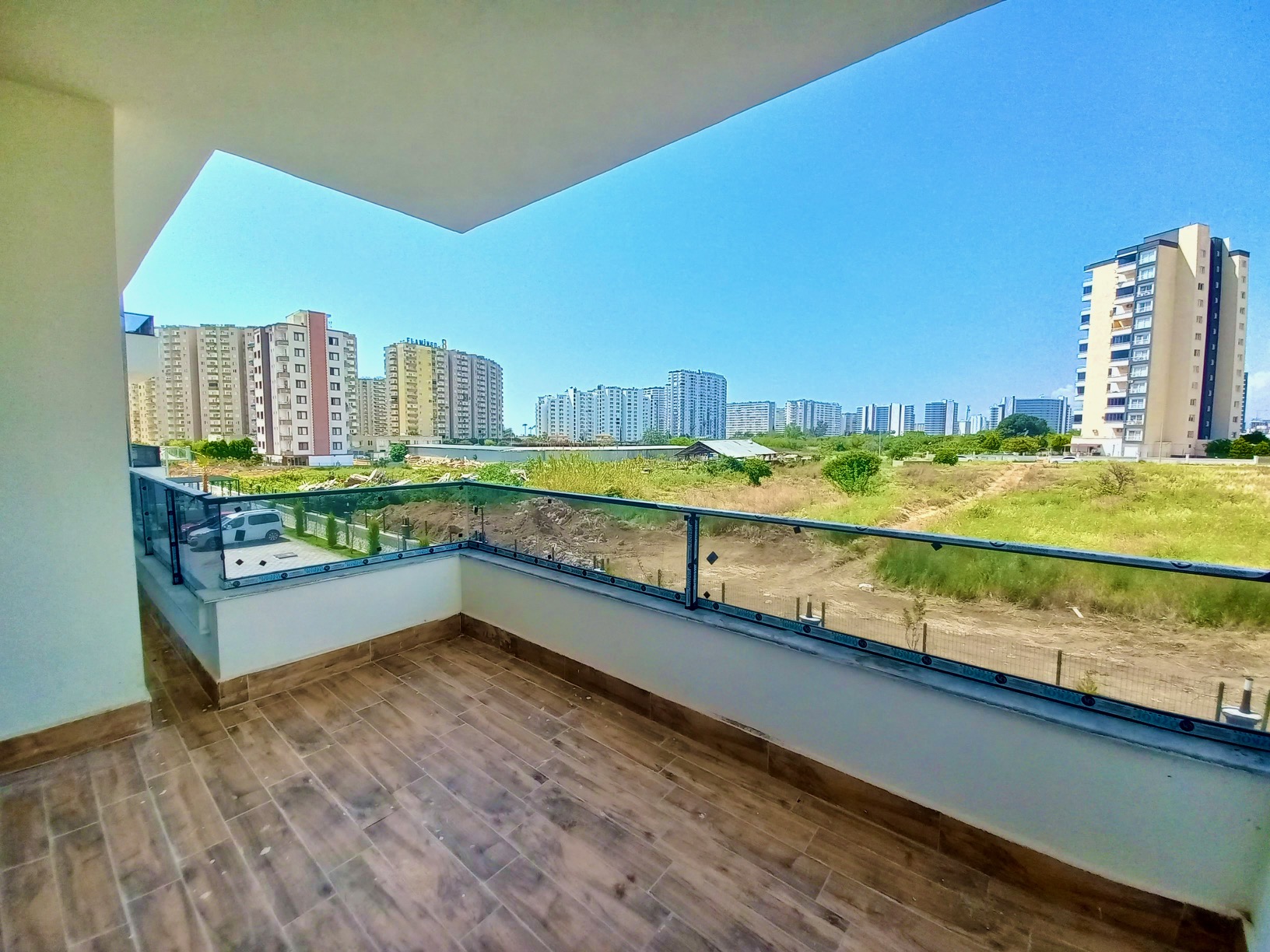 Wohnung 2+1 in Tomyuk, Mersin - FT75172