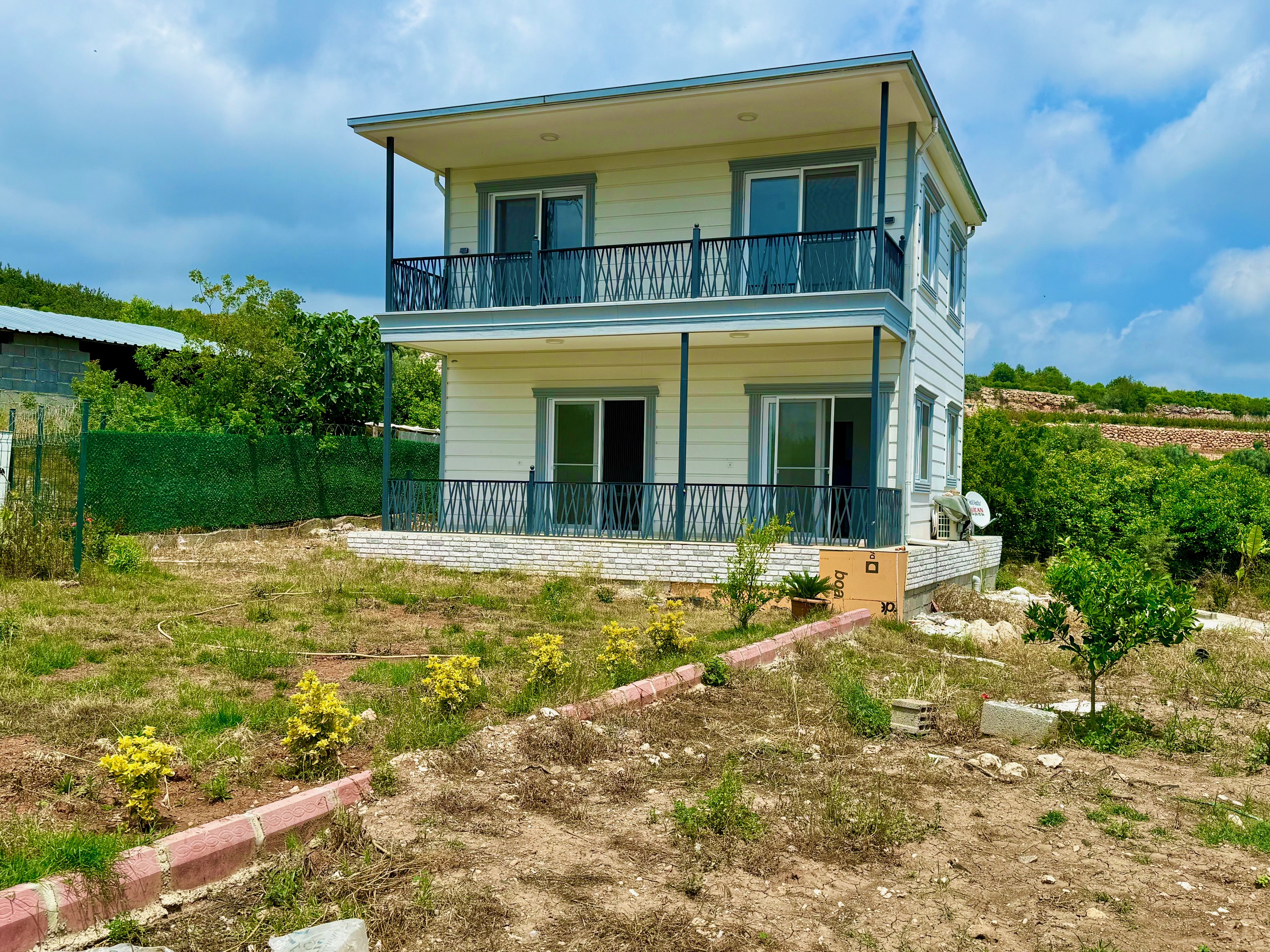 New Villa with views of the sea and mountains 3+1 in Kargypinars, Mersin - FT75181