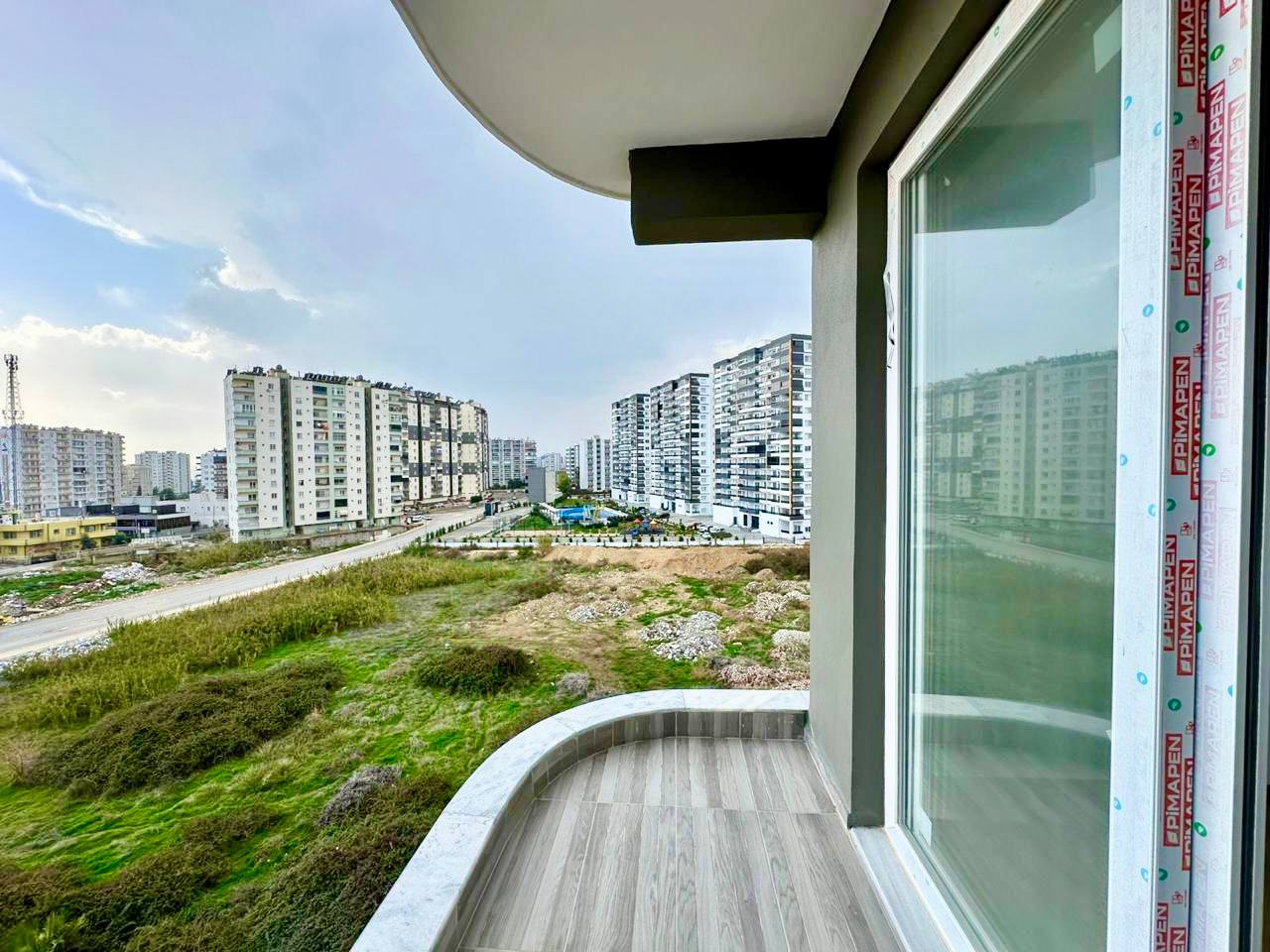 Квартира 1+1 в новом комплексе, Томюк, Мерсин - Lu400101w