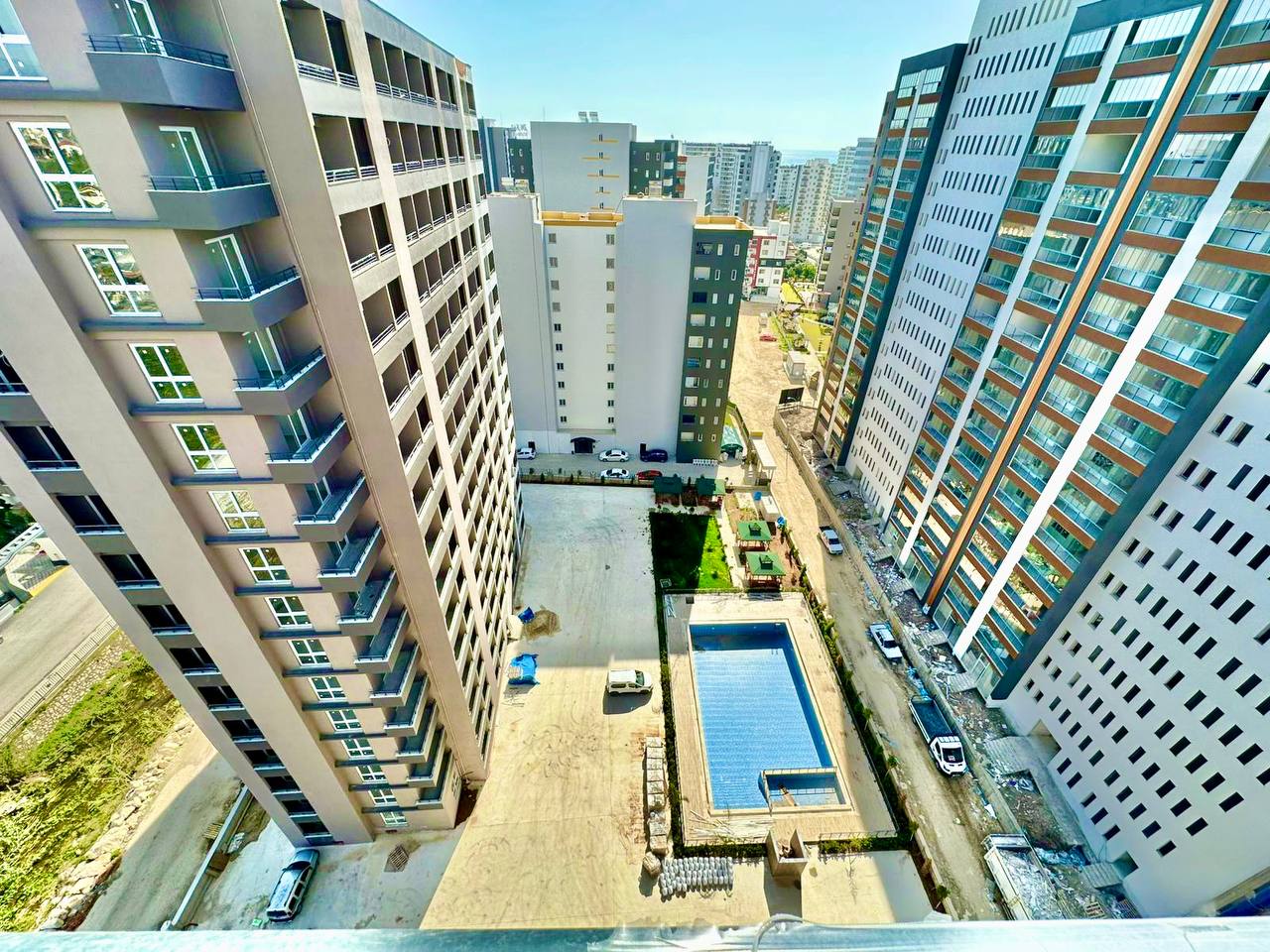 1+1 apartment with sea and pool view in Mersin, Arpaçbahşış - OX971179