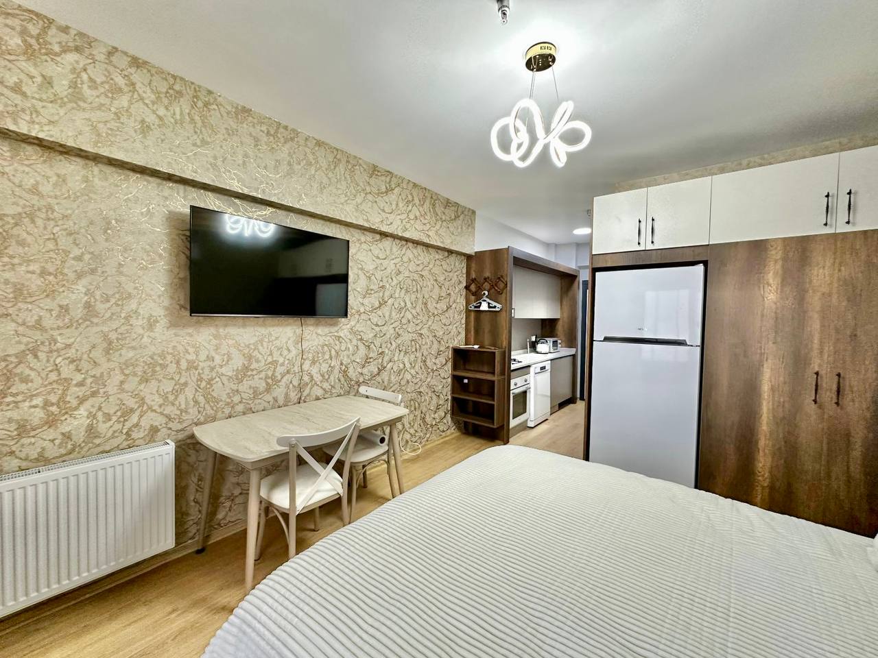 Rent a studio apartment in Teje, rent a 1+0 in Mersin - Rf010438