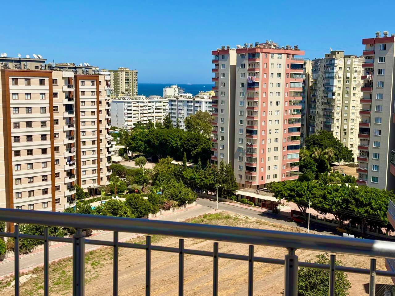 Wohnung mit Möbeln 4+1 in Mezitli, Mersin - FT75208