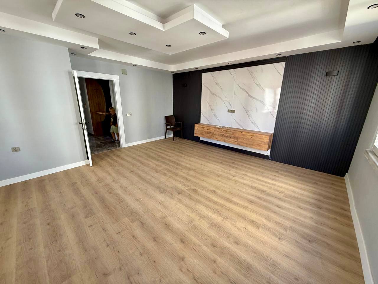 3+1 Wohnung mit Renovierung in Mezitli, Mersin - Ft75206v