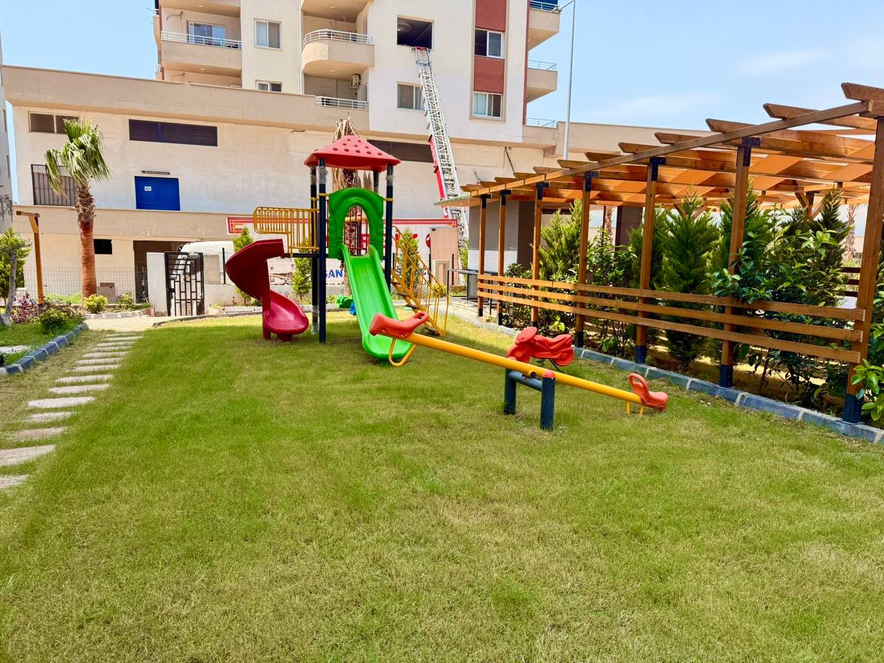Neue 1+1-Wohnung in Mersin, Tomuk - NA11691v
