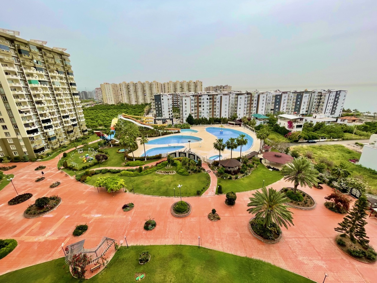 Mersin Çeşmeli'de 1. Sıra 3+1 Eşyalı Daire - ALG4531