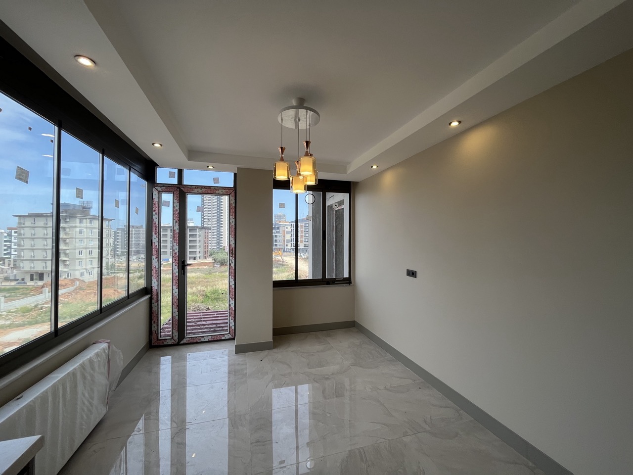 Wohnung 3+1 im Zentrum von Mezitli, Mersin - MERMAKSA31