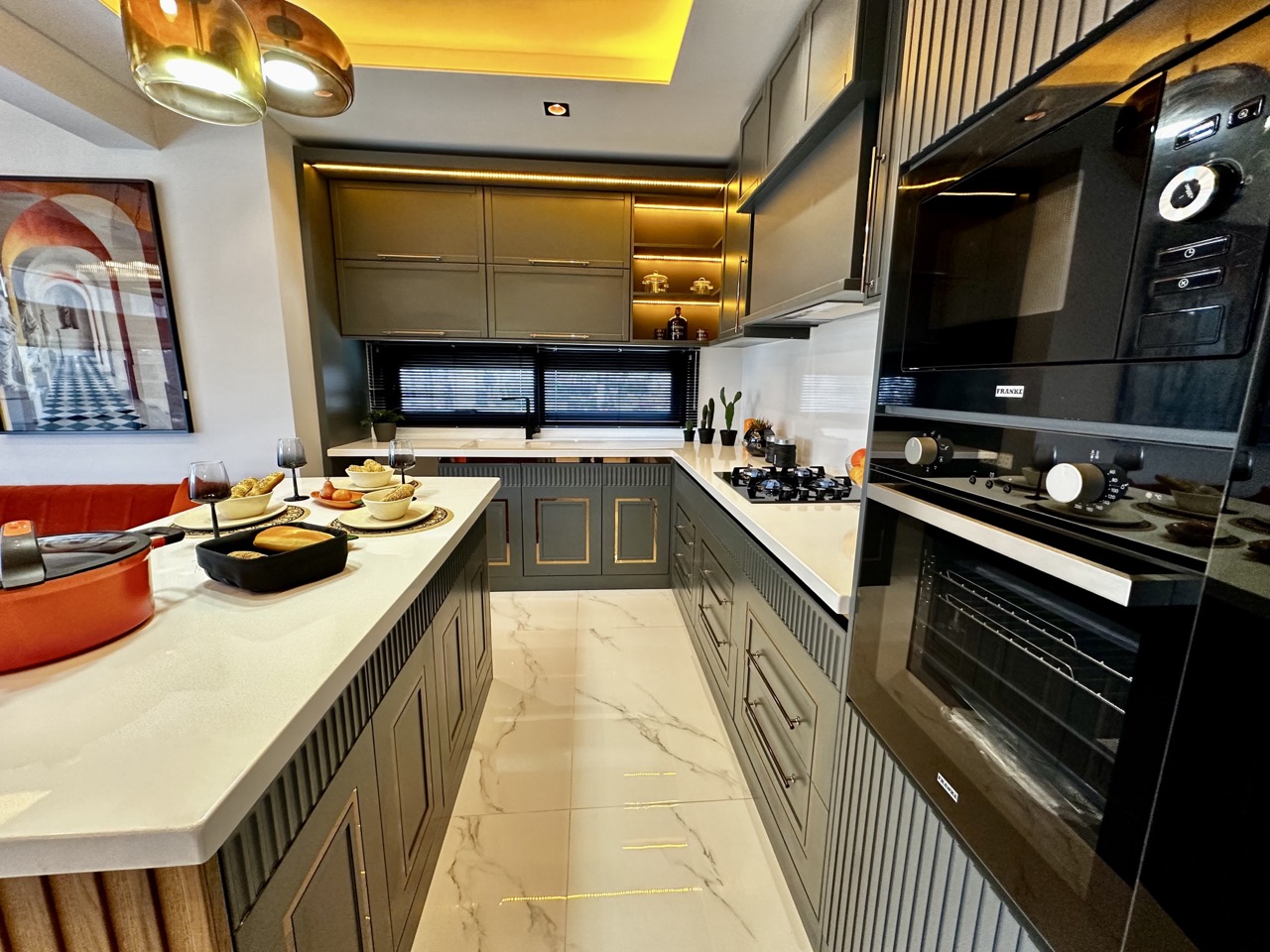 Элитный комплекс квартир 4+1 в Мезитли, Мерсин - MABL41