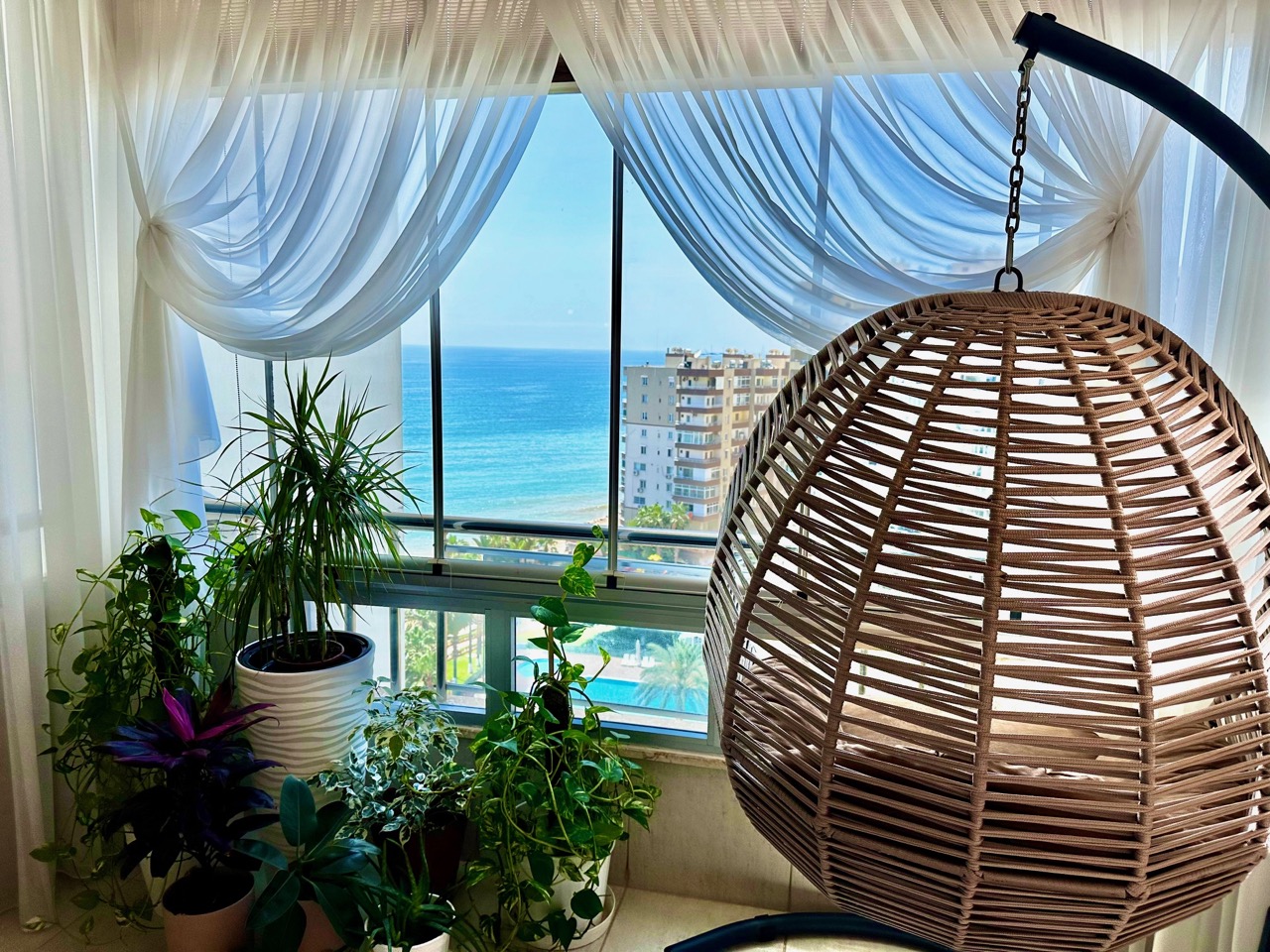 Mersin Çeşmeli'de denize ultra birinci hatta 3+1 daire - AS51517