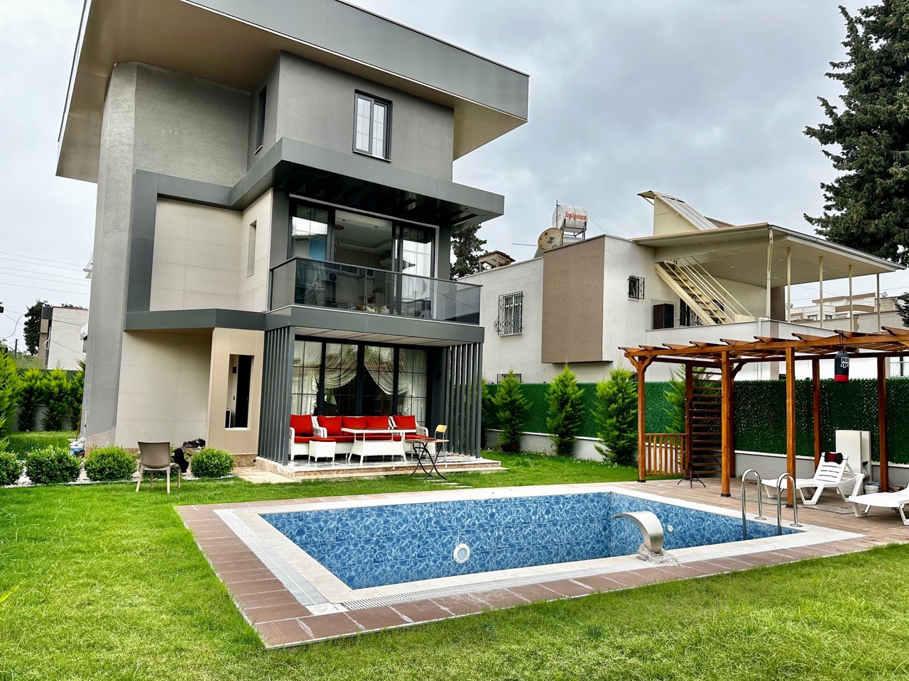 Нова вілла з басейном у Мерсіні, Єнішехір - FI23669