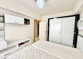 Lu1005421w11_original