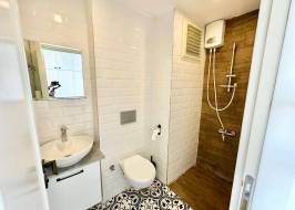 Aa805301w18_original