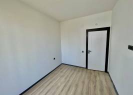 photo_5465480798128952099_y_original