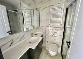 photo_5465480798128952104_y_original