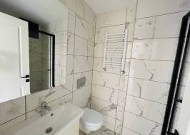 photo_5283159930334993120_y_original